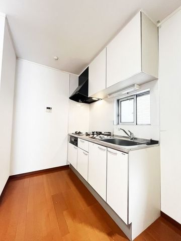 �y�L�b�`���z�@