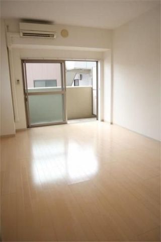 �y���ԁE���r���O�z�@