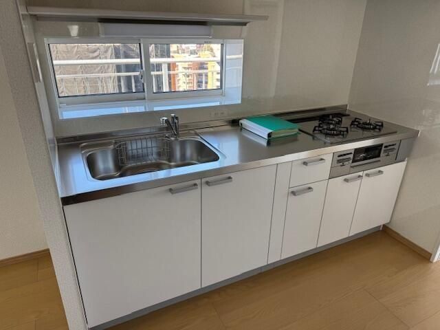 �y�L�b�`���z�@