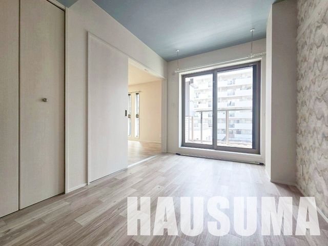 �y�����E���r���O�z�@���r���O/����