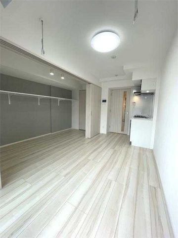 �y���ԁE���r���O�z�@