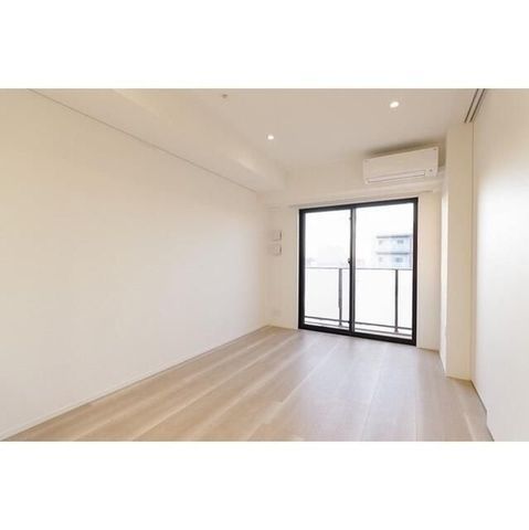 �y���ԁE���r���O�z�@