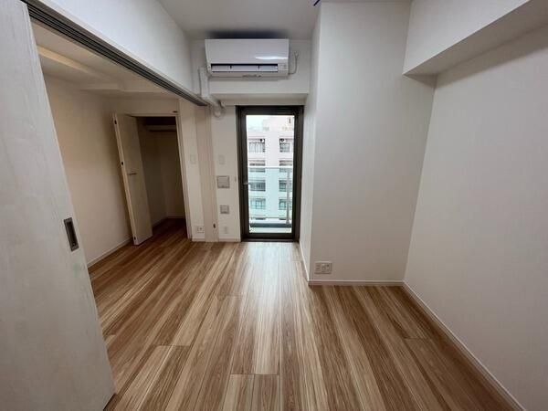 �y���ԁE���r���O�z�@