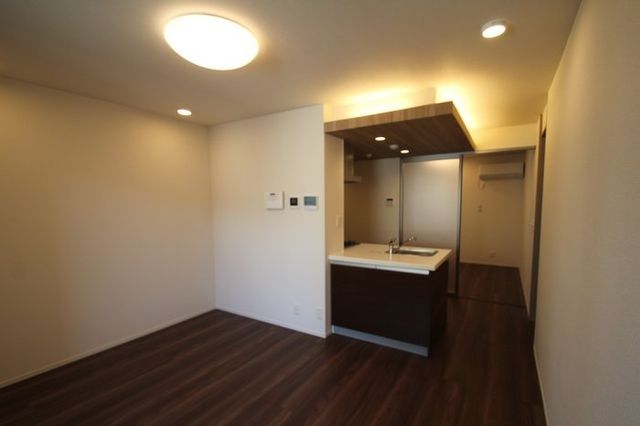 �y���ԁE���r���O�z�@