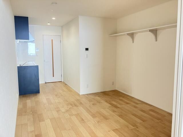 �y���ԁE���r���O�z�@