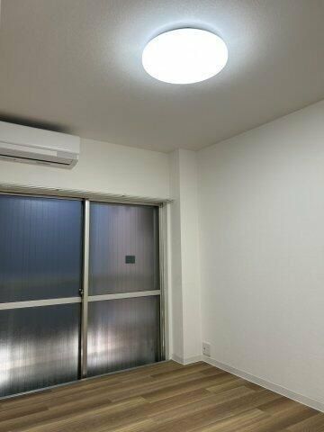 �y���ԁE���r���O�z�@