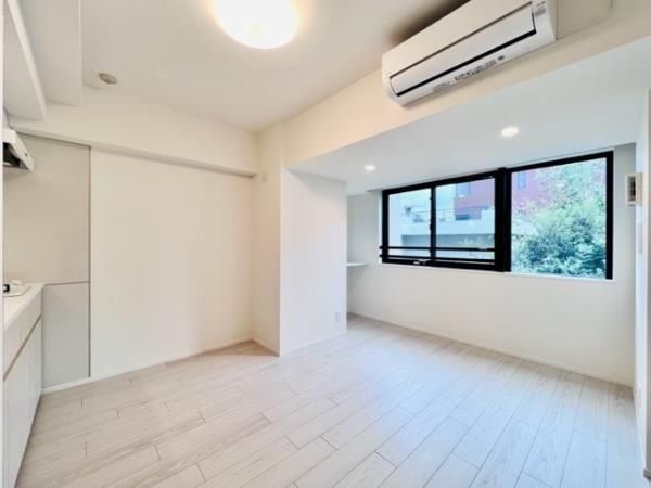 �y���ԁE���r���O�z�@