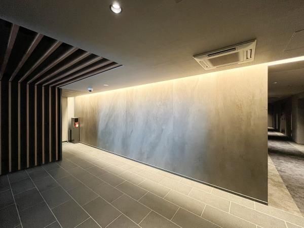 �y�G���g�����X�z�@