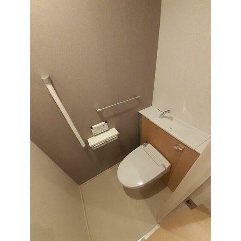 �y�g�C���z�@