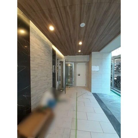 �y�G���g�����X�z�@