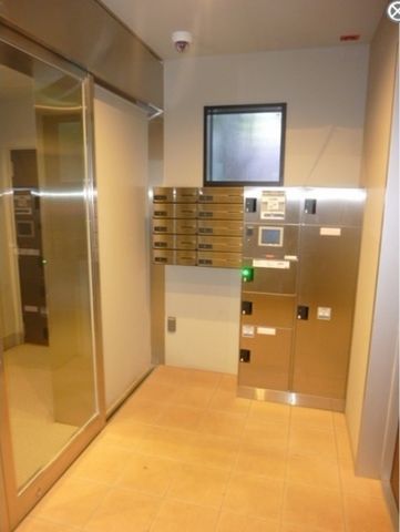 �y�G���g�����X�z�@