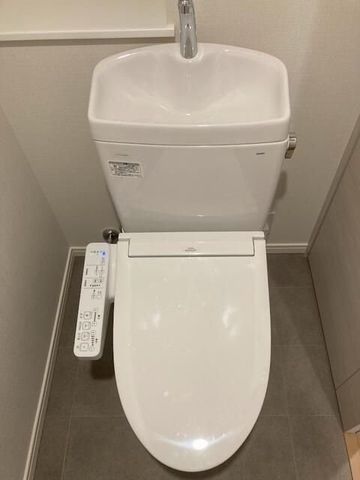 �y�g�C���z�@