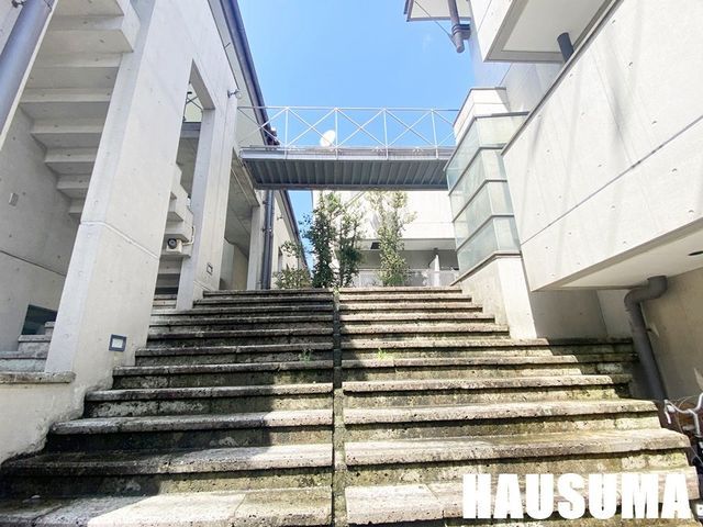 �y�G���g�����X�z�@�O��