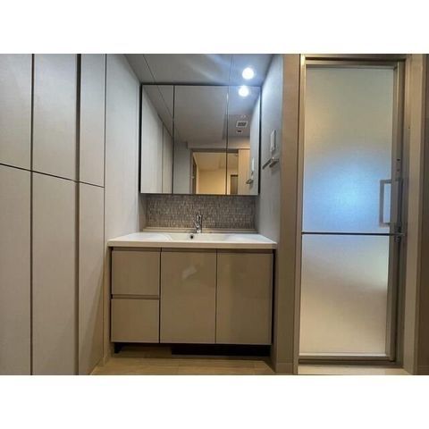 �y���ʏ��z�@