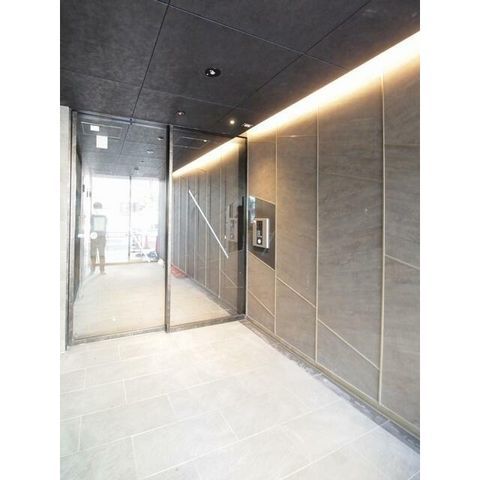 �y�G���g�����X�z�@