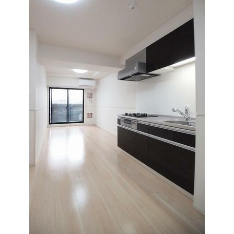 �y���ԁE���r���O�z�@