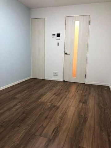 �y���ԁE���r���O�z�@