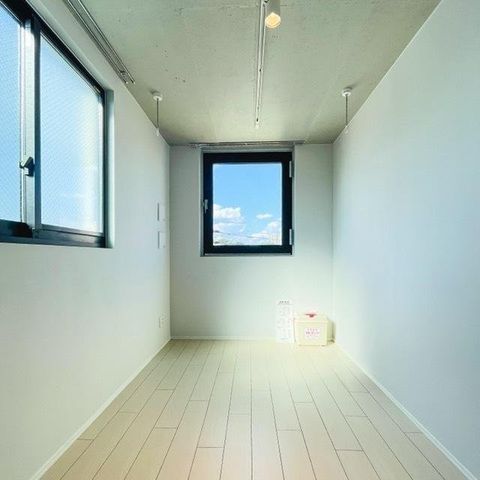 �y���̑������E�X�y�[�X�z�@