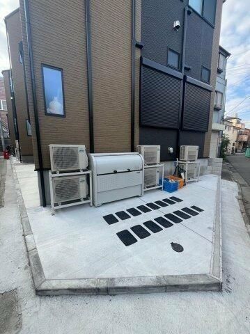 �y�G���g�����X�z�@