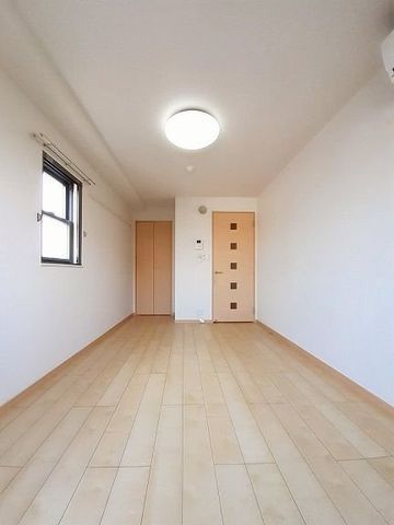 �y���̑������E�X�y�[�X�z�@