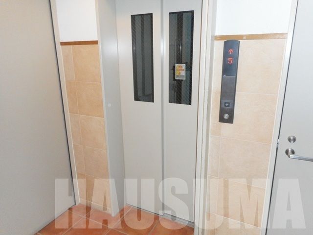 �y���̑��z�@�G���x�[�^�[