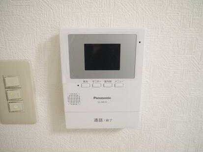 �y���̑��ݔ��z�@