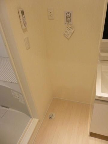 �y���̑��ݔ��z�@