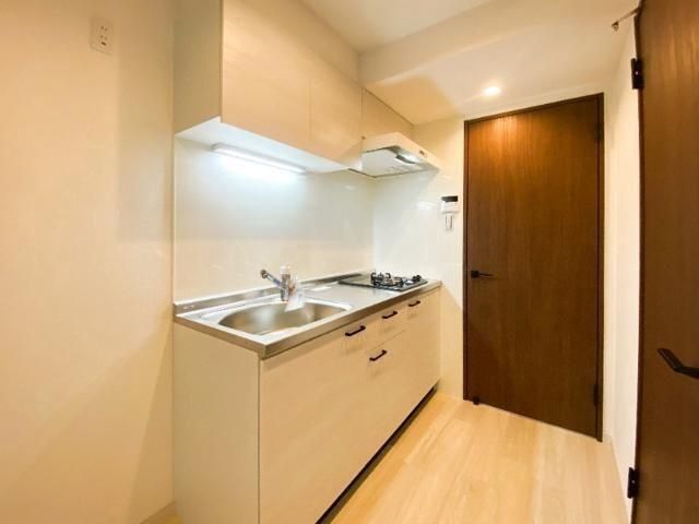 �y�L�b�`���z�@