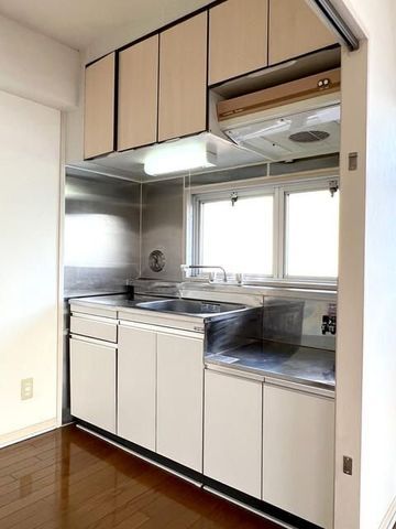 �y�L�b�`���z�@