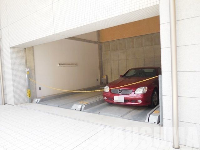 【駐車場】　駐車場