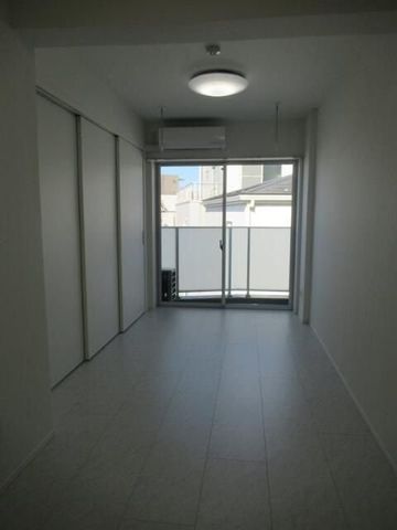 �y���ԁE���r���O�z�@