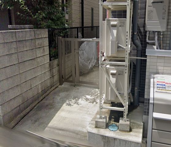 �y���̑��ݔ��z�@�o���R�j�[