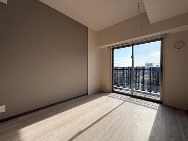 �y���̑������E�X�y�[�X�z�@