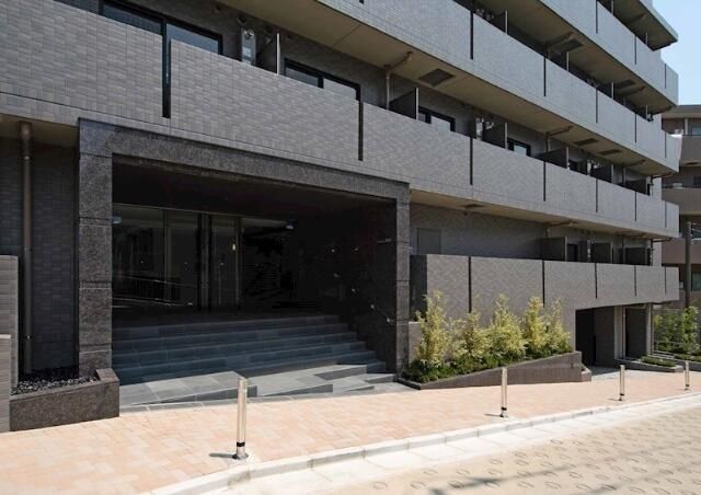 �y�G���g�����X�z�@