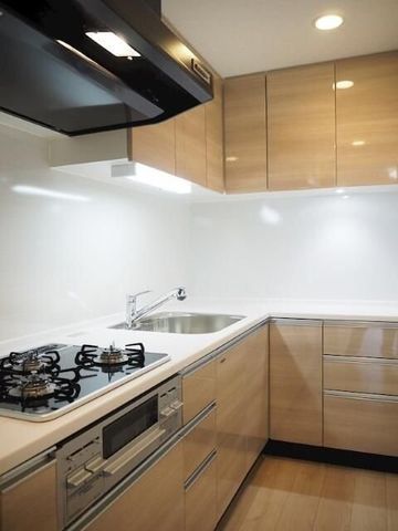 �y�L�b�`���z�@