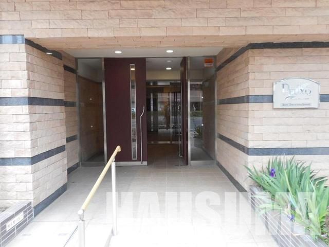 �y�G���g�����X�z�@�G���g�����X�ł�