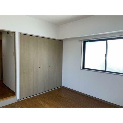 �y���ԁE���r���O�z�@