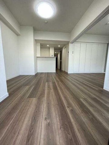 �y���ԁE���r���O�z�@