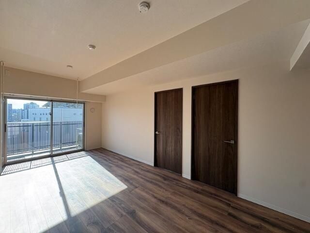 �y���ԁE���r���O�z�@