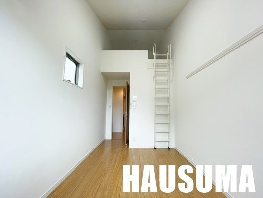 �y���̑������E�X�y�[�X�z�@���r���O/����