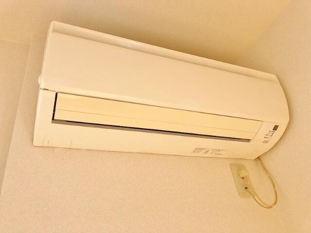 �y���̑��ݔ��z�@