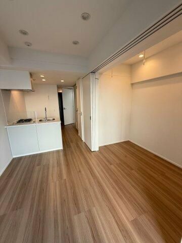 �y���ԁE���r���O�z�@