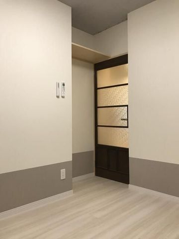 �y���ԁE���r���O�z�@