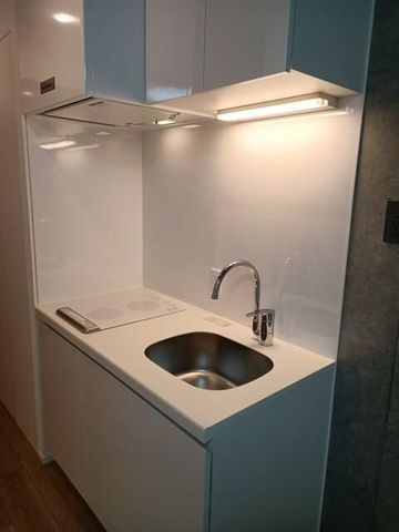 �y�L�b�`���z�@