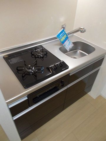 �y���̑��ݔ��z�@