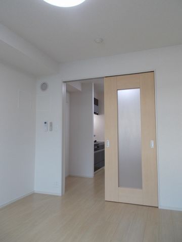 �y���ԁE���r���O�z�@