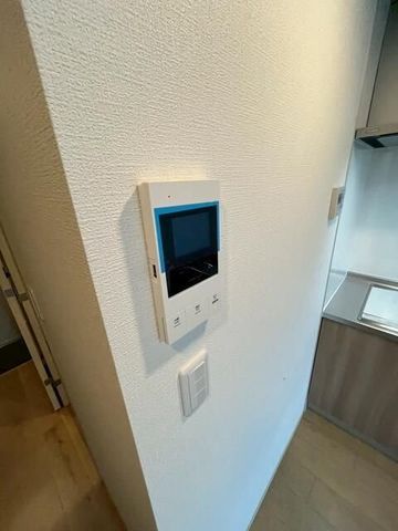�y���̑��ݔ��z�@