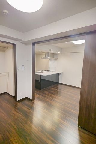 �y���ԁE���r���O�z�@