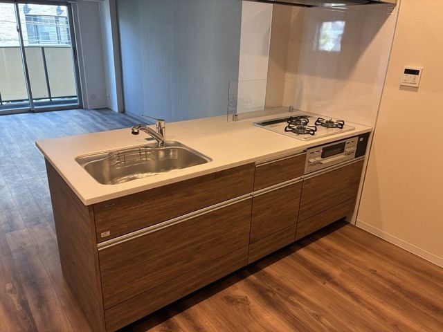 �y�L�b�`���z�@