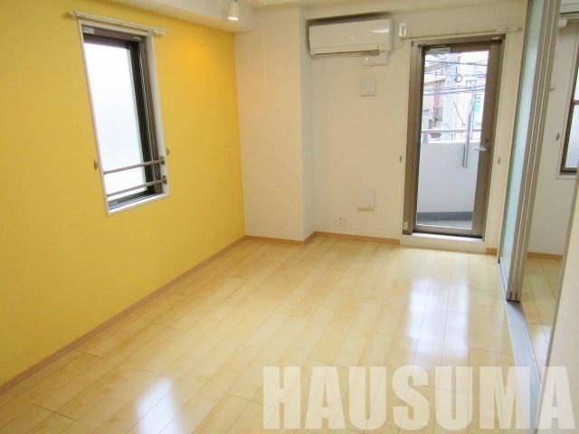 �y���ԁE���r���O�z�@